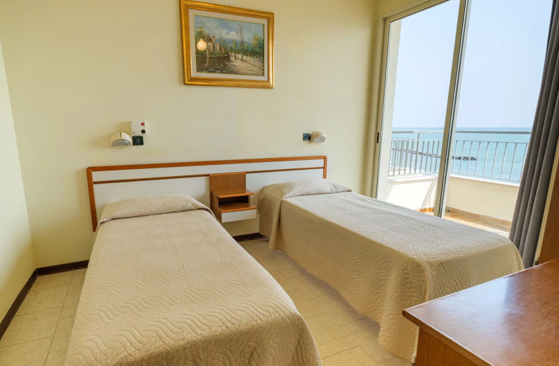 media.Classic25 - Camera Comunicante-4