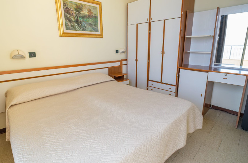 media.Classic25 - Camera Comunicante-1 1